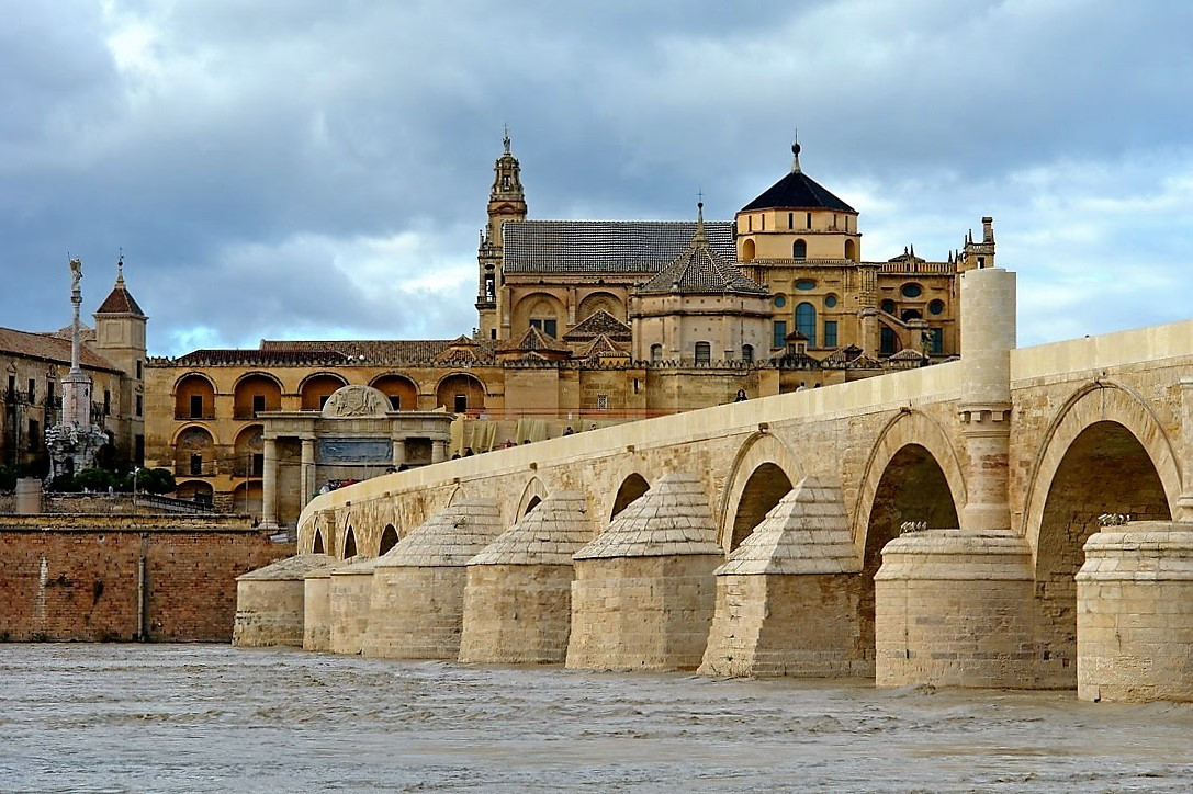 Cordoba Puente Romano y Catedral. Cordoba. Espau00f1a
