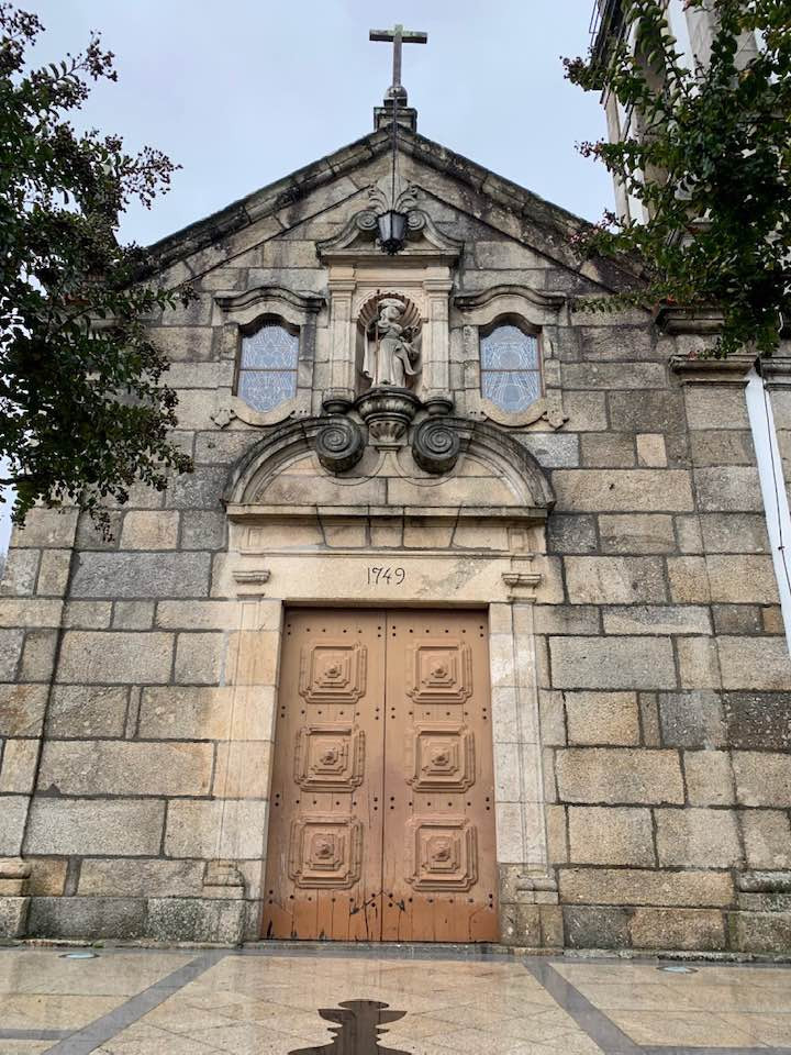 Caldelas, Amares Iglesia de Santiago Miu00f1a