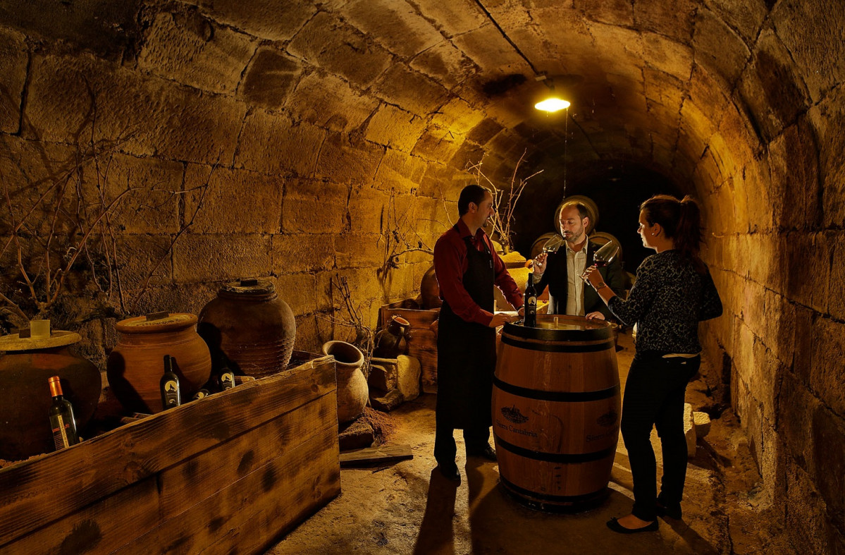 Enoturismo en Ruta del Vino Rioja Alta. copy Rafael Lu00f3pez Monnu00e9