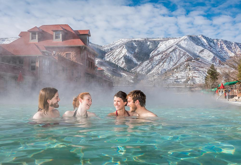 Glenwood Springs Hot Springs Pool Winter Morning