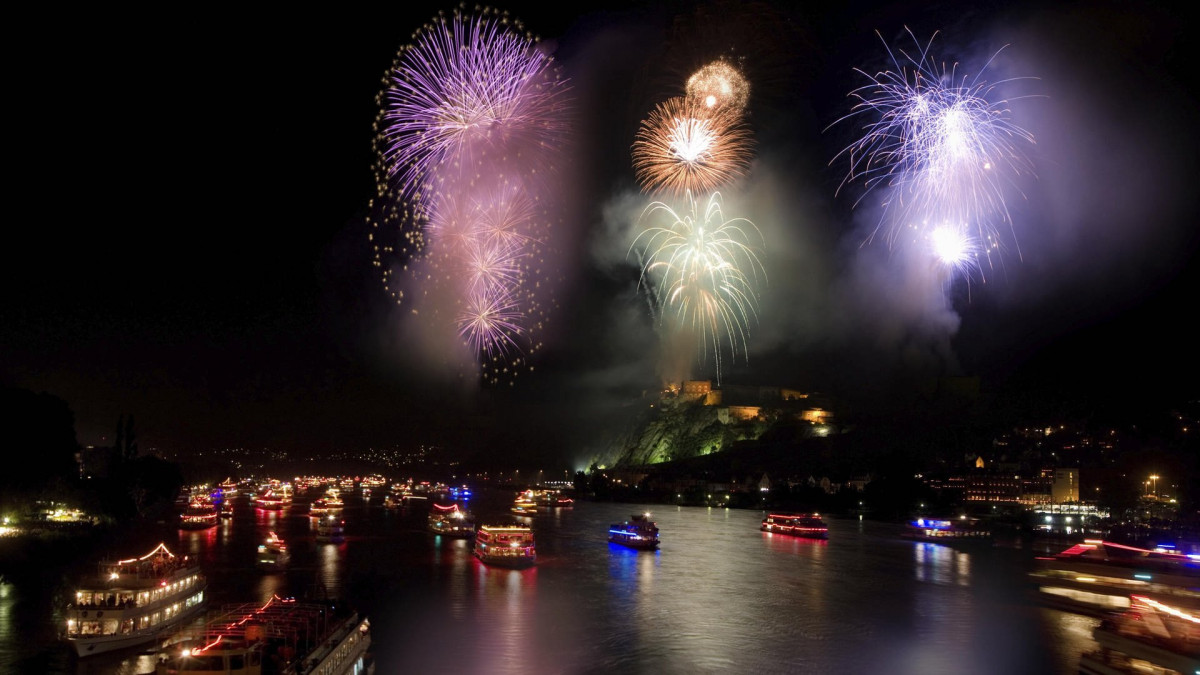 Rhein in Flammen