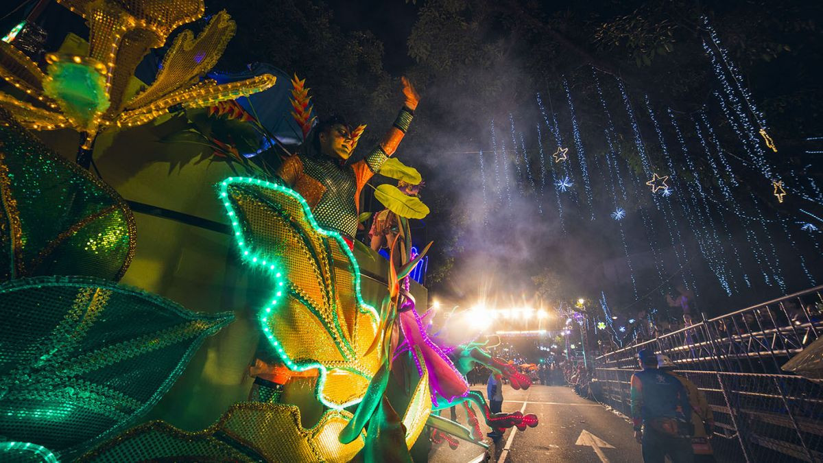 Costa Rica todo listo para el Festival de la Luz. la Navidad!