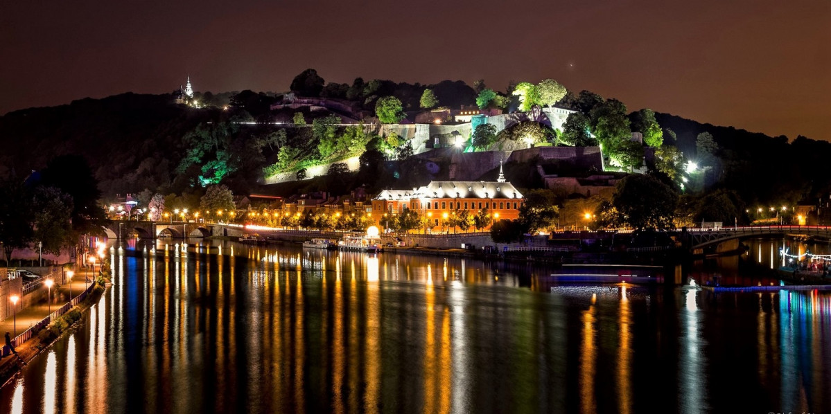 Namur la citadelle et le confluent de la Meuse et de la Sambre 1547 2017