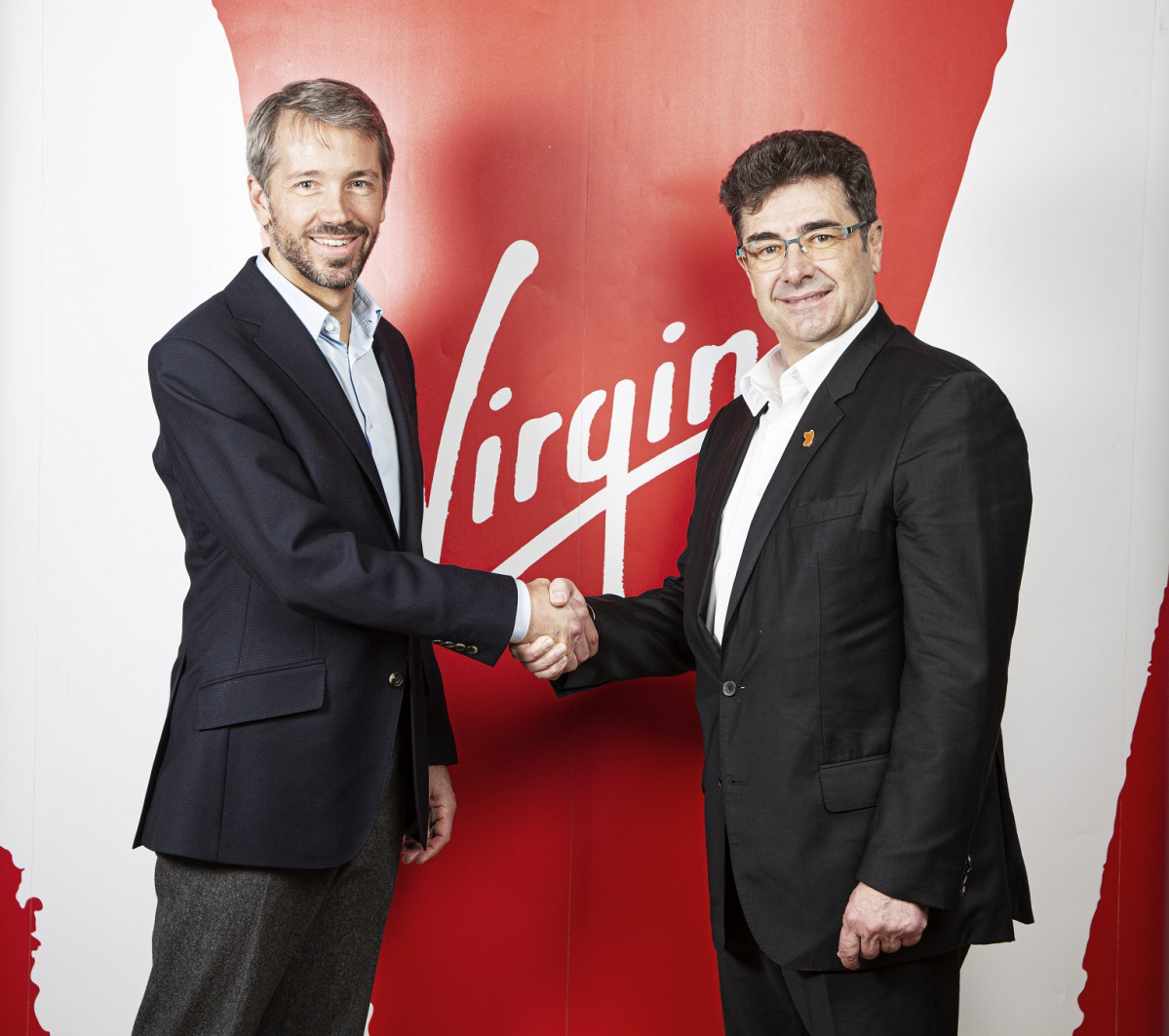 Josh Bayliss CEO del Grupo Virginy Jose Miguel Garcia CEO del Grupo Euskaltel