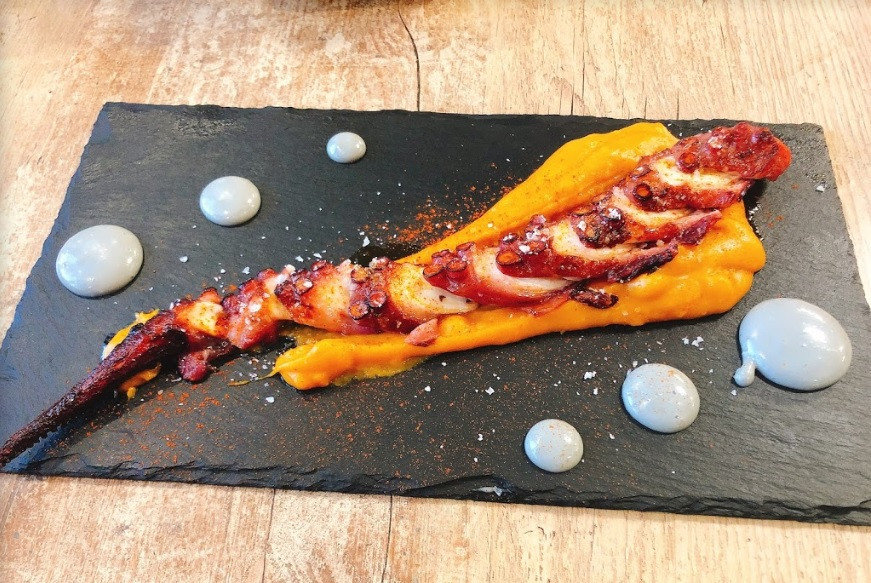 Pulpo a la brasa Mercado de Sanse