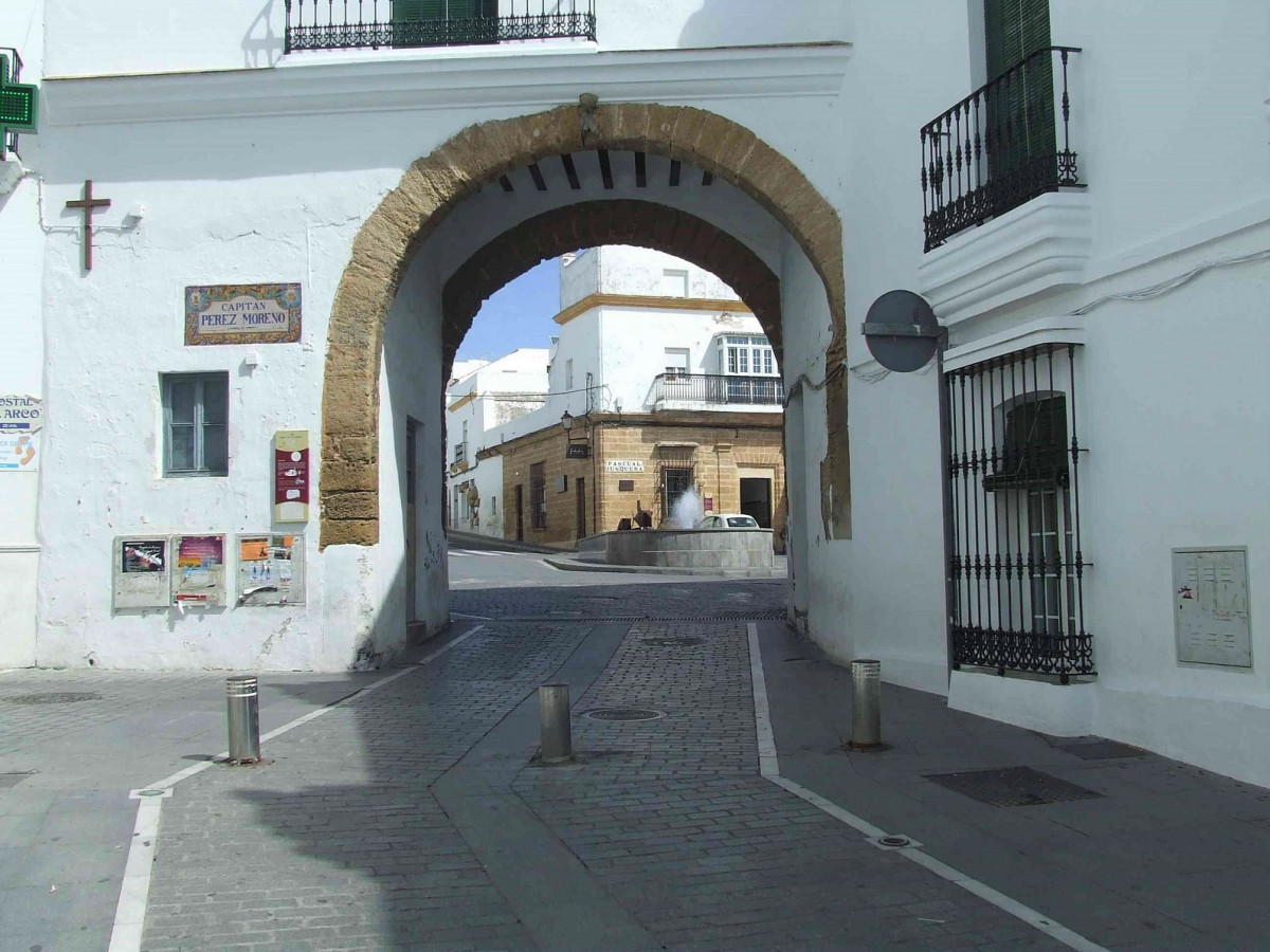 Puerta de la villa Conil de la Frontera 1592t