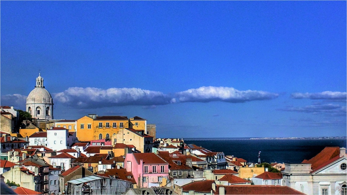 Lisboa El Mirador de Santa Lucu00eda es el mu00e1s famoso de Alfama 1548