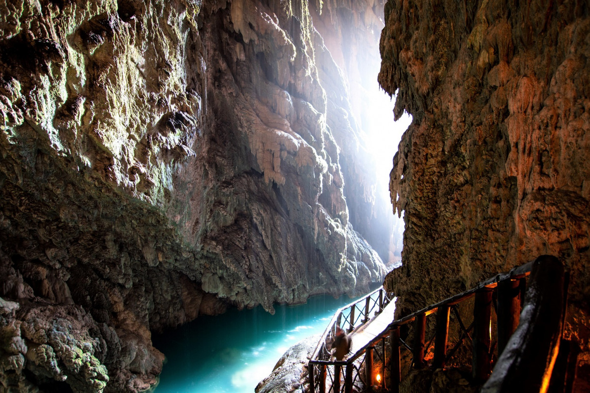 Monasterio de piedra, Gruta Iris 2019 1542