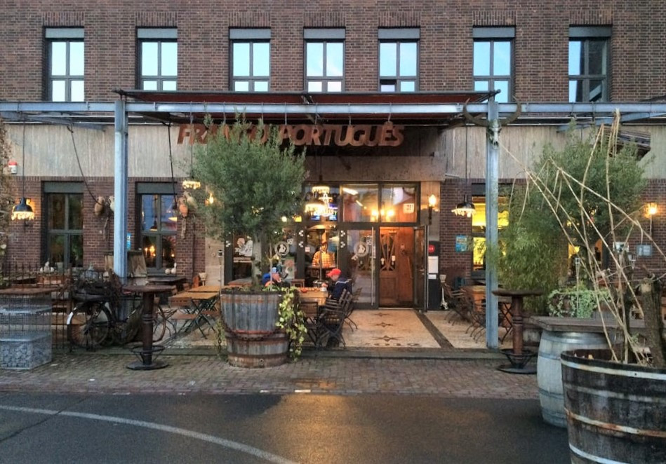 Franjo Portugués Exterior