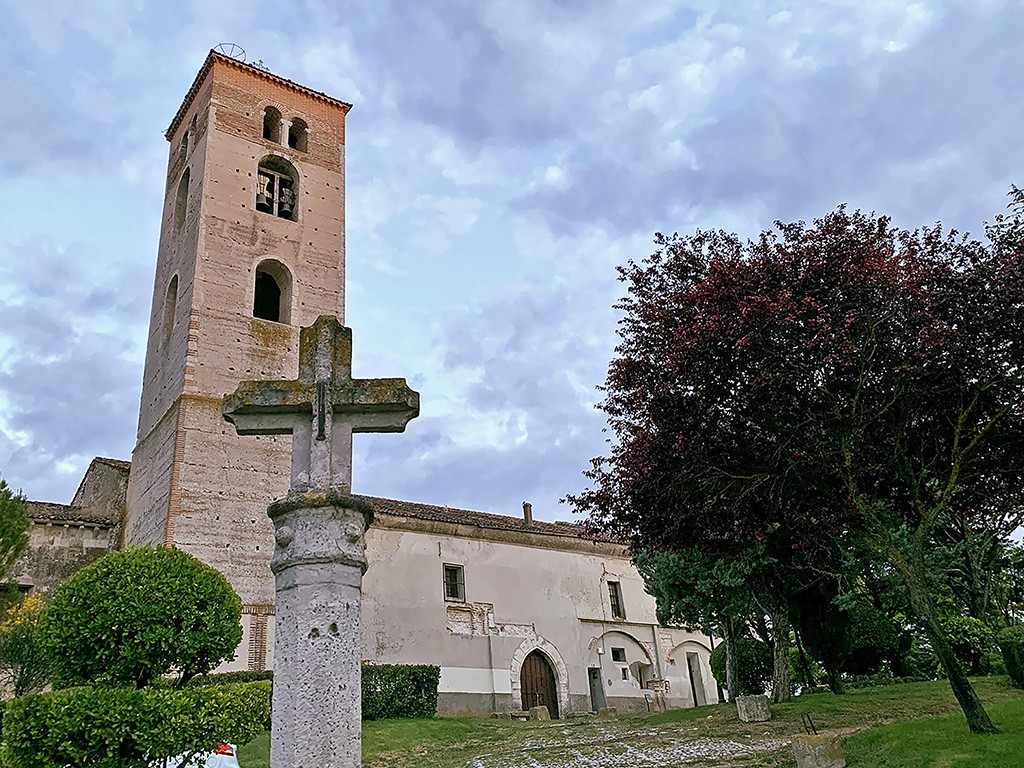 14 Iglesia de Santa Maria de la Cuesta