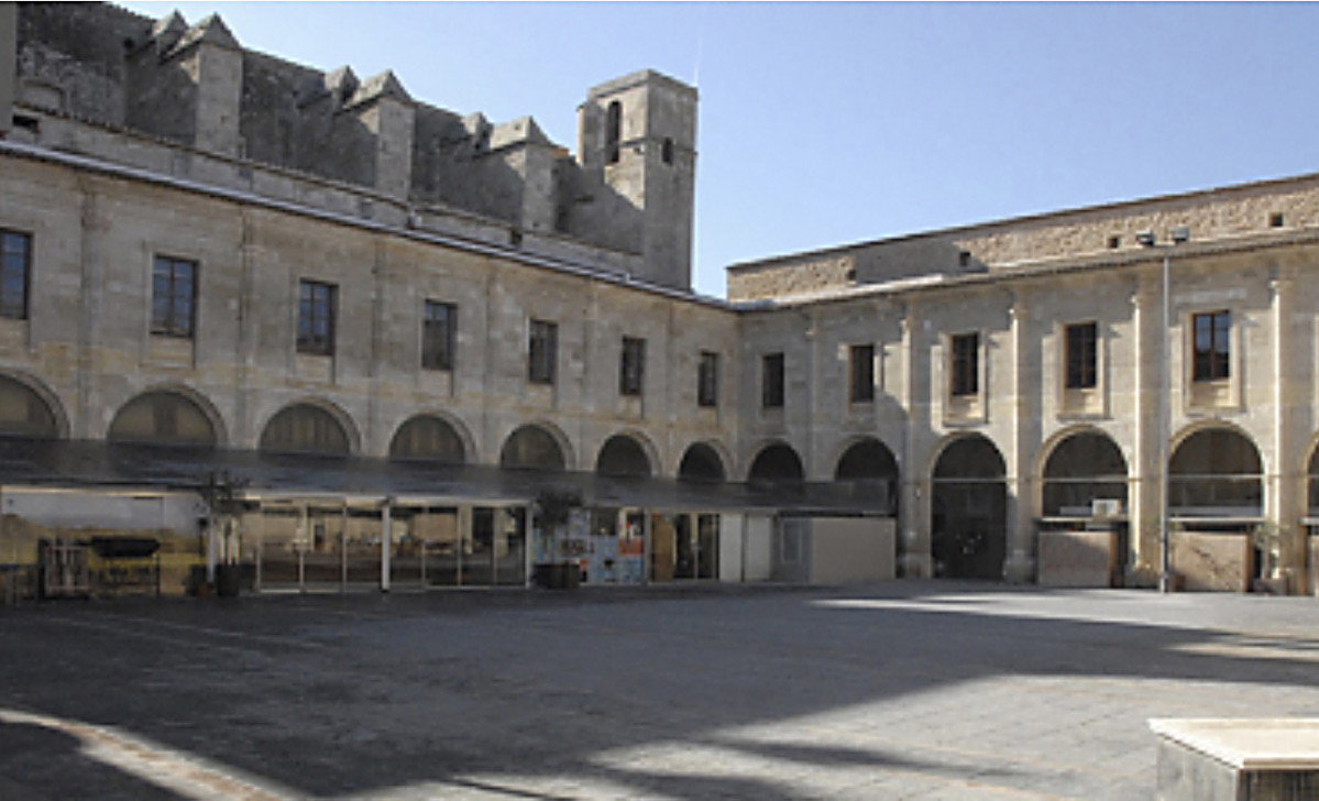 Claustro del Carmen  Mao