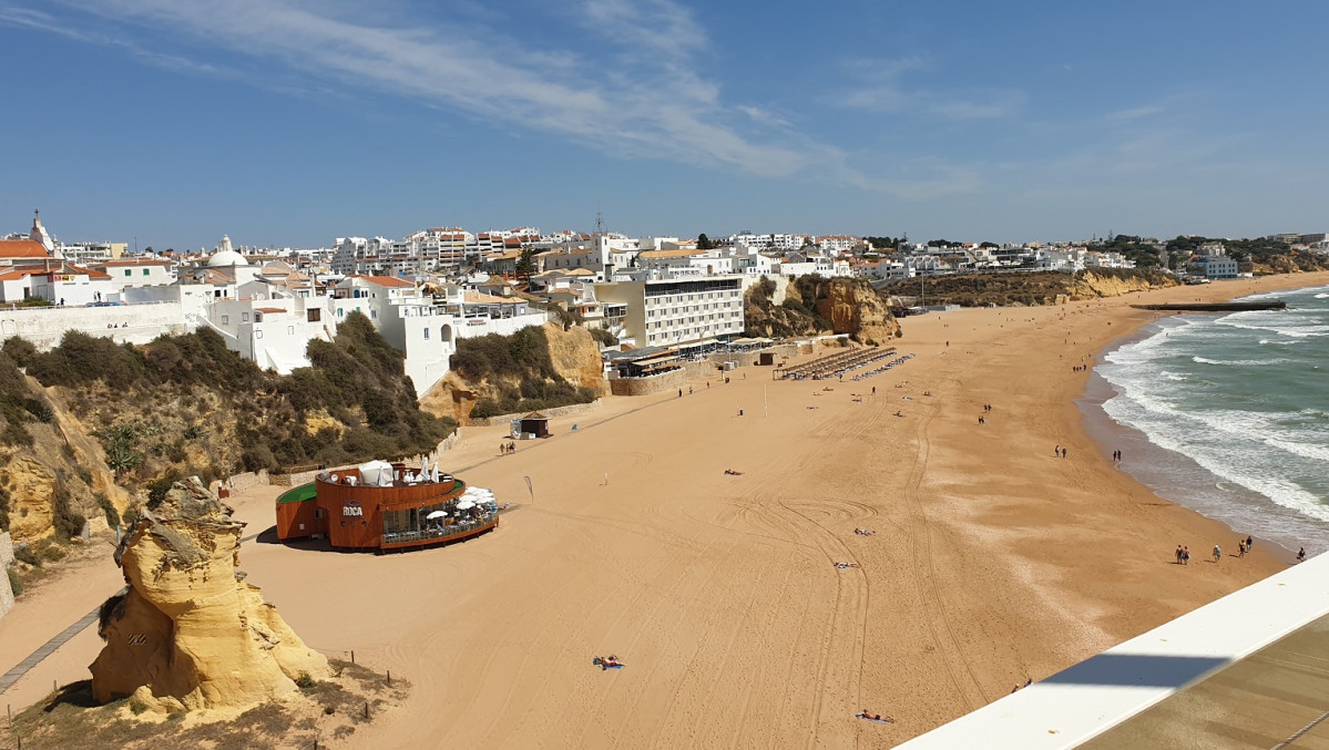 Mirodouro do Peneco, Praia do Peneco, Albufeira, Portugal 1500