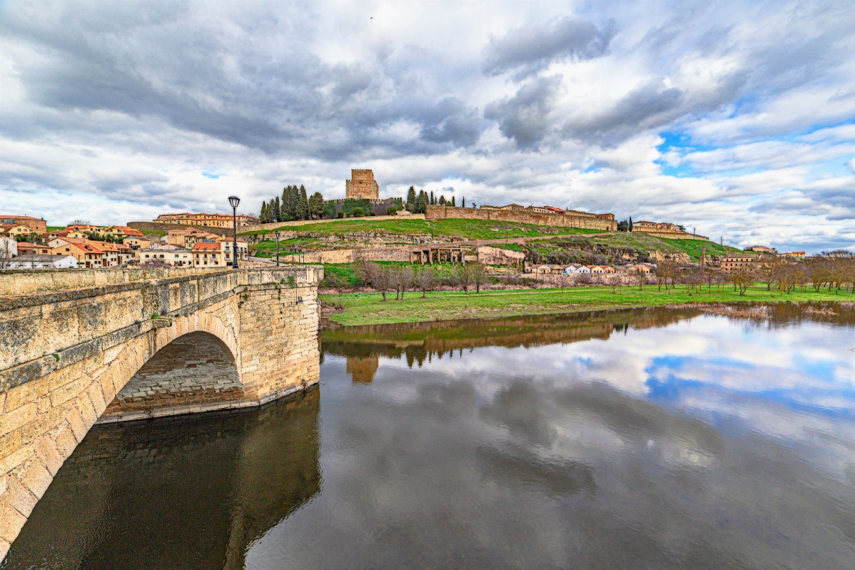 Ciudad Rodrigo Puente Medieval sobre el ru00edo Agueda 1500