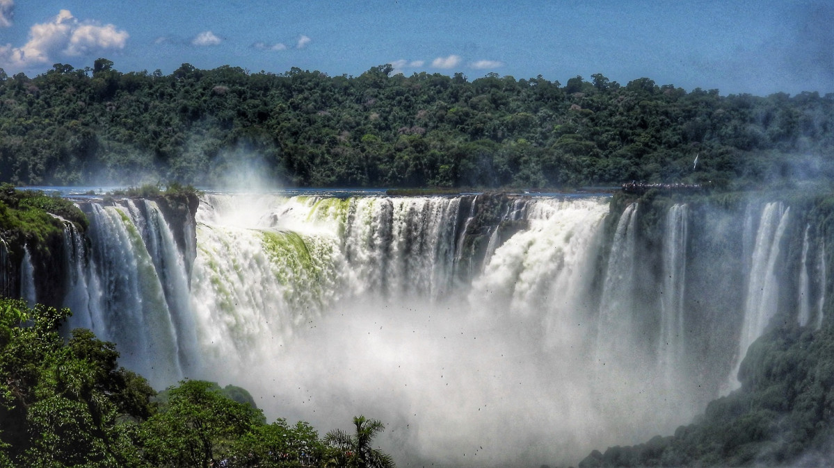Cataratas de Iguazu Garganta do Diabo vista pelo Brasil 1600 2019