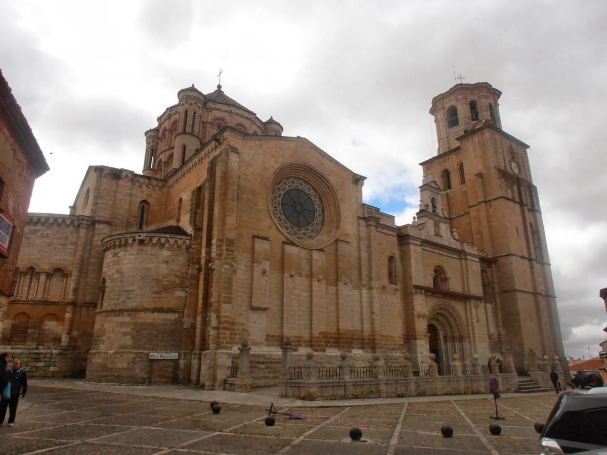 Toro colegiata de toro 1
