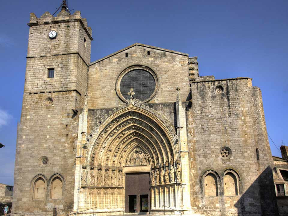 Castello basilica santa maria (1)
