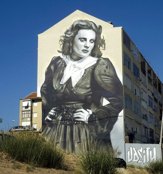 Street Art   Amadora   Amalia Rodriges par Odeith. Metro Amadora Est.