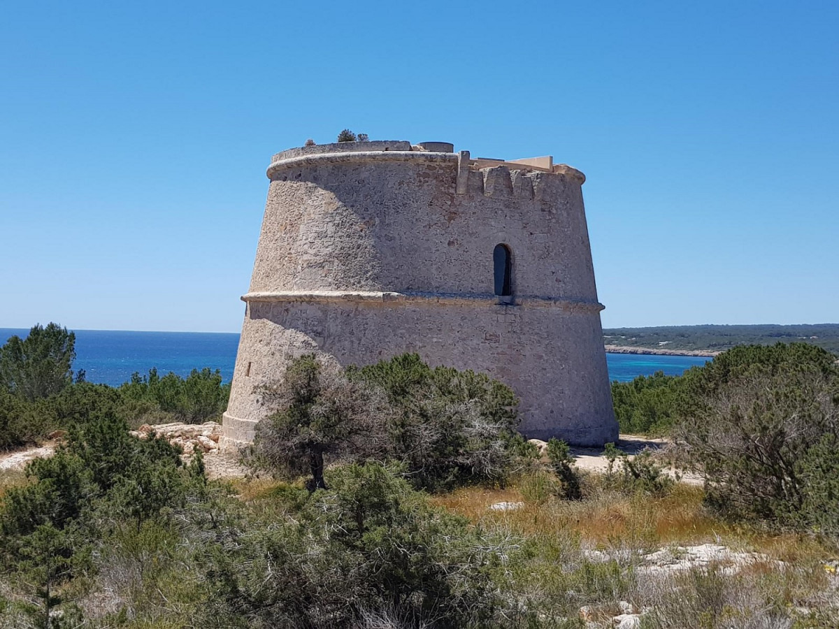 Torre des Pu00ed des Catalu00e0. Formentera 1500