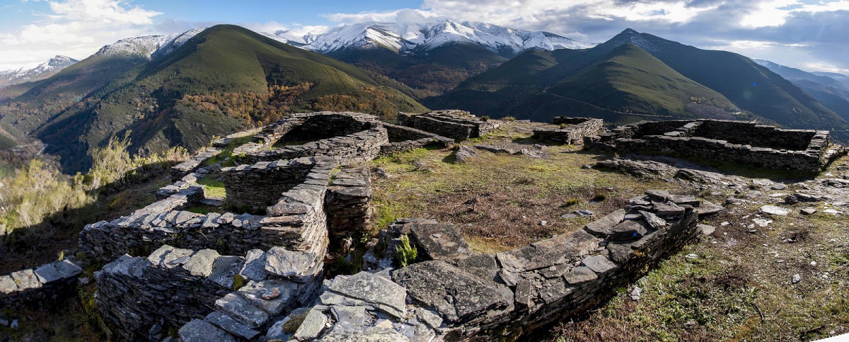 Castro da Torre Courel Mountains