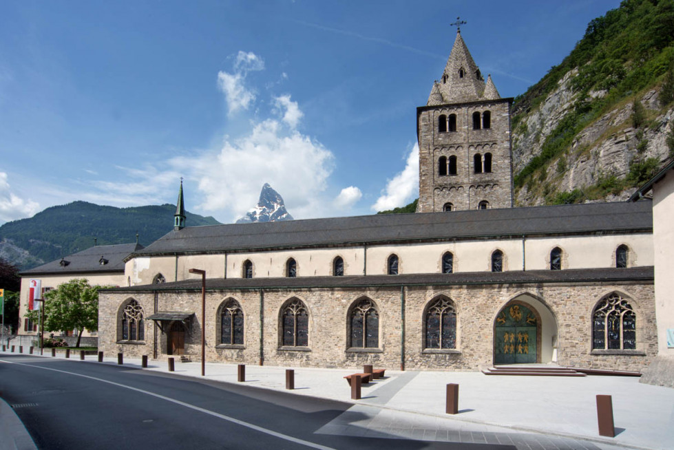 Abbaye de saint maurice valais exterior 120