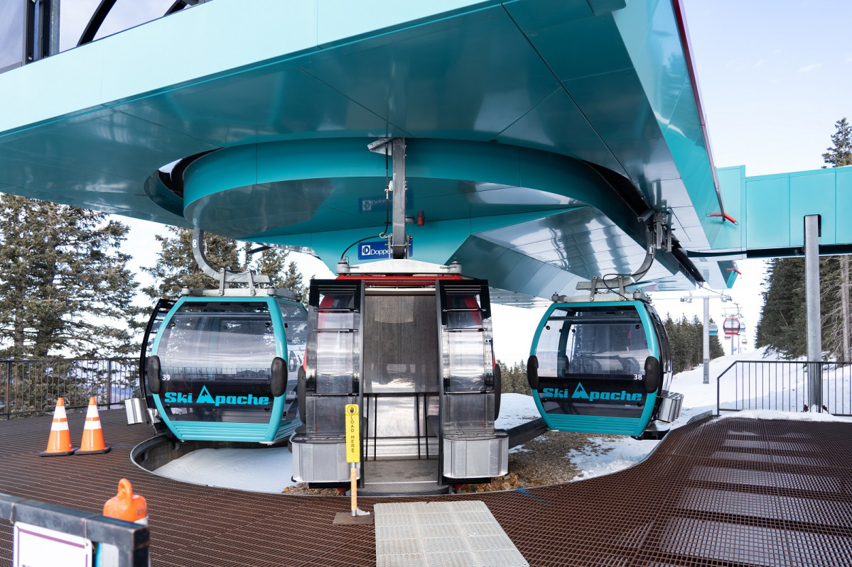 Ski Apache  Mountain Gondola Turnaround 1600