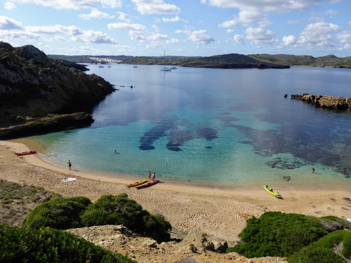 Menorca Kayaks en la Orilla de Arenal den Moro  1570