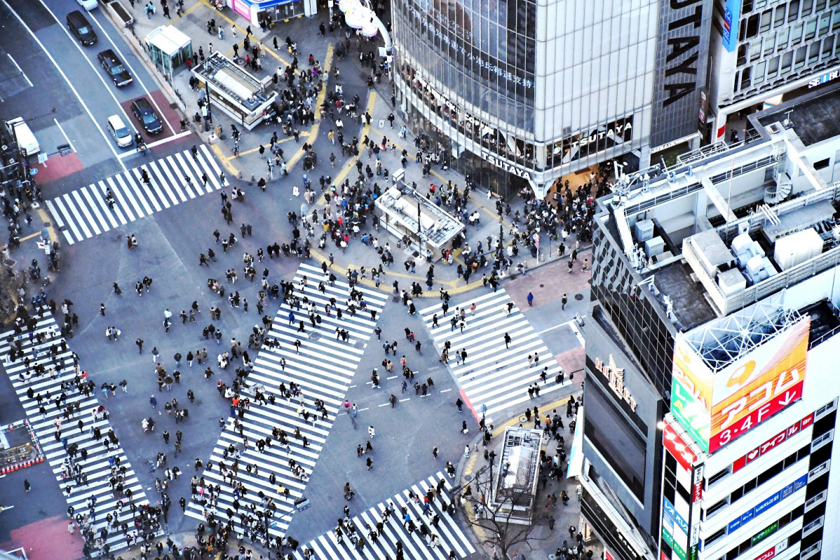 Tokyo Shibuya crossing daryan shamkhali FwnImRn57VA unsplash