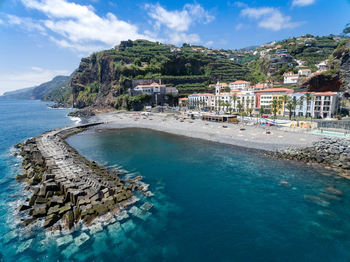 Madeira beach of Ponta do Sol in Madeira 1400