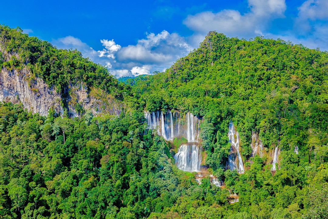 Las cataratas Thi Lo Su, ubicadas en el Santuario de Vida Salvaje de Umphang