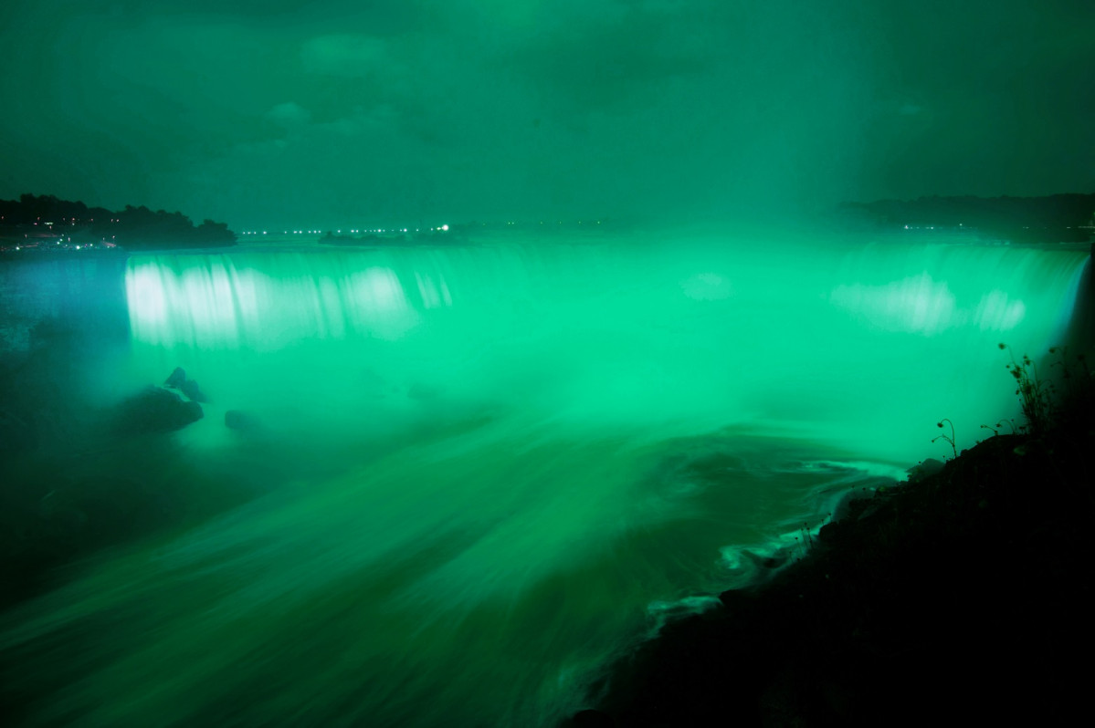 NIAGARA FALLS JOINS TOURISM IRELAND'S GLOBAL GREENING 1600