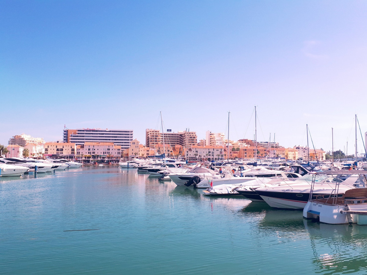 Marina de Vilamoura, Algarve peter idowu nmH5qOxqpFs unsplash 1500