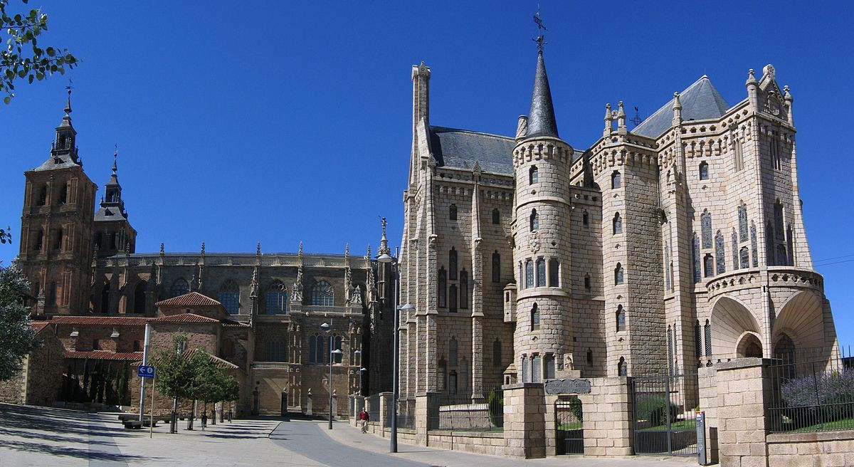 Astorga Cathedra y palcio de Gaudu00ed