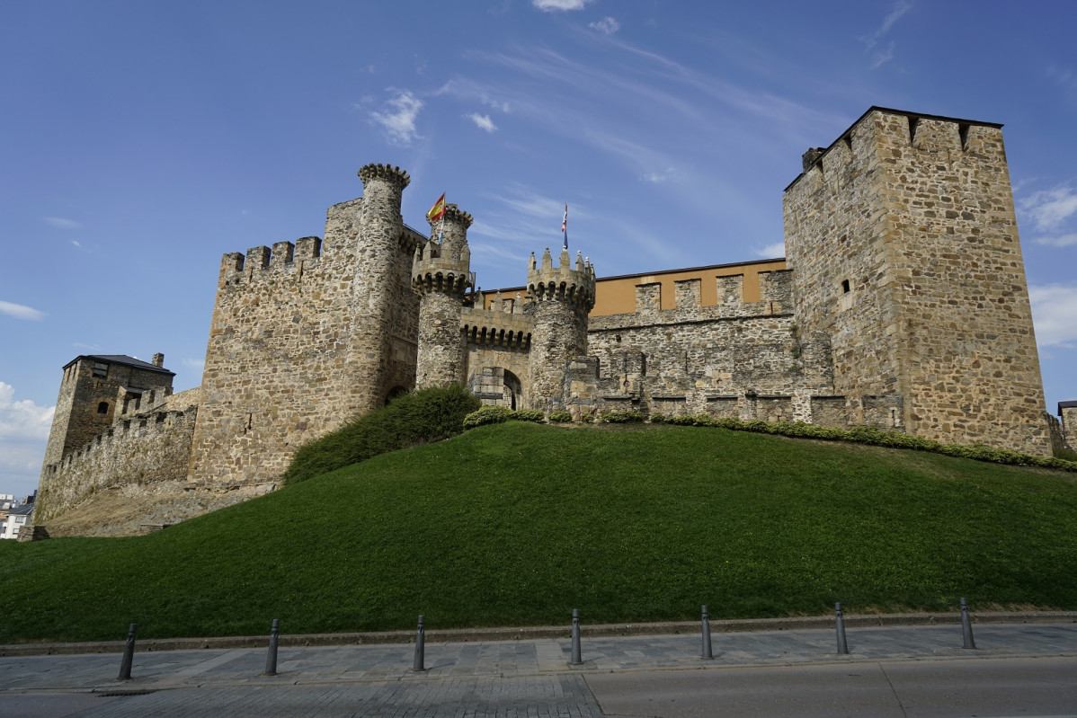 CASTILLO TEMPLARIO DE PONFERRADA 1652