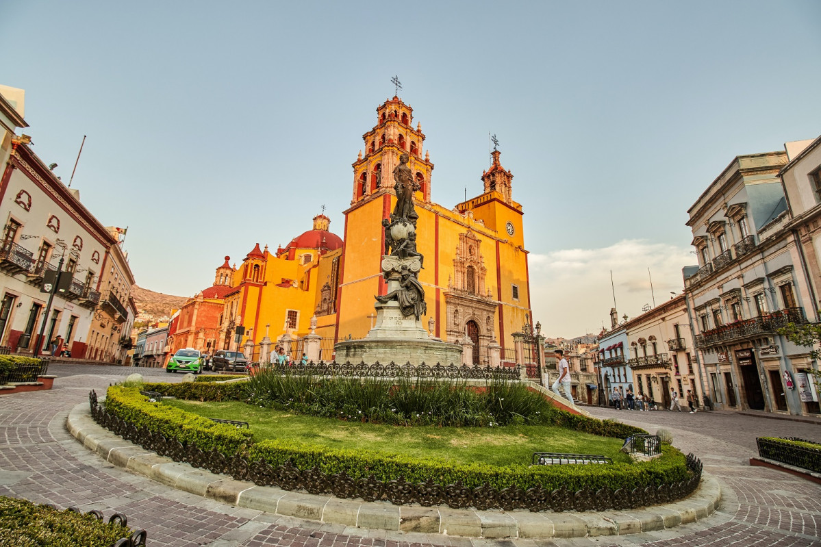 Guanajuato Basikica  gerardo martin fernandez vallejo H4VrfB98ddA unsplash 1600