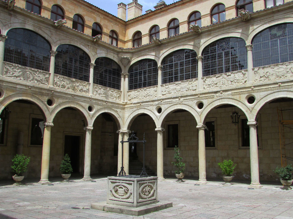 PALACIO DE LOS GUZMANES 2 (1)