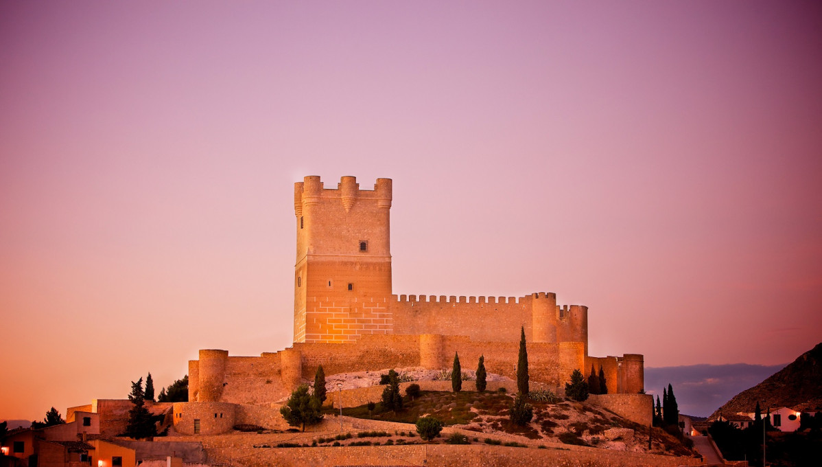 1.RV ALICANTE. Castillo de Villena 1600