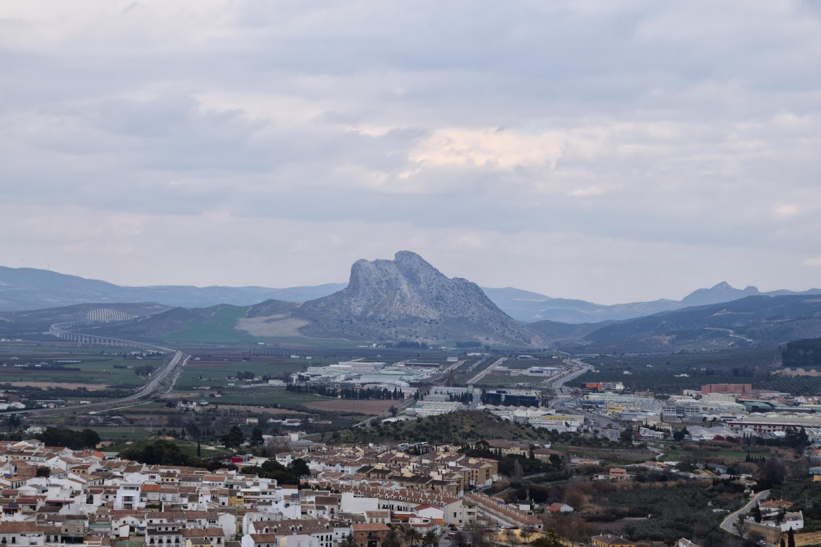 Torcal de Antequera, peu00f1a de los enamorados