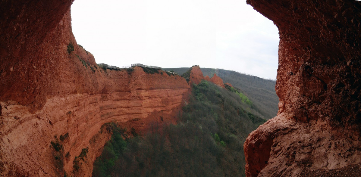 Las Mu00e9dulas. desde el mirador de Orellu00e1n