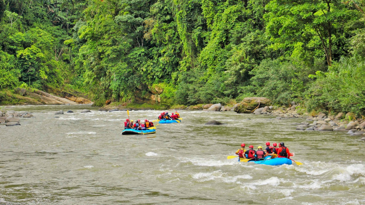 Rafting Pacuare Costa Rica scaled