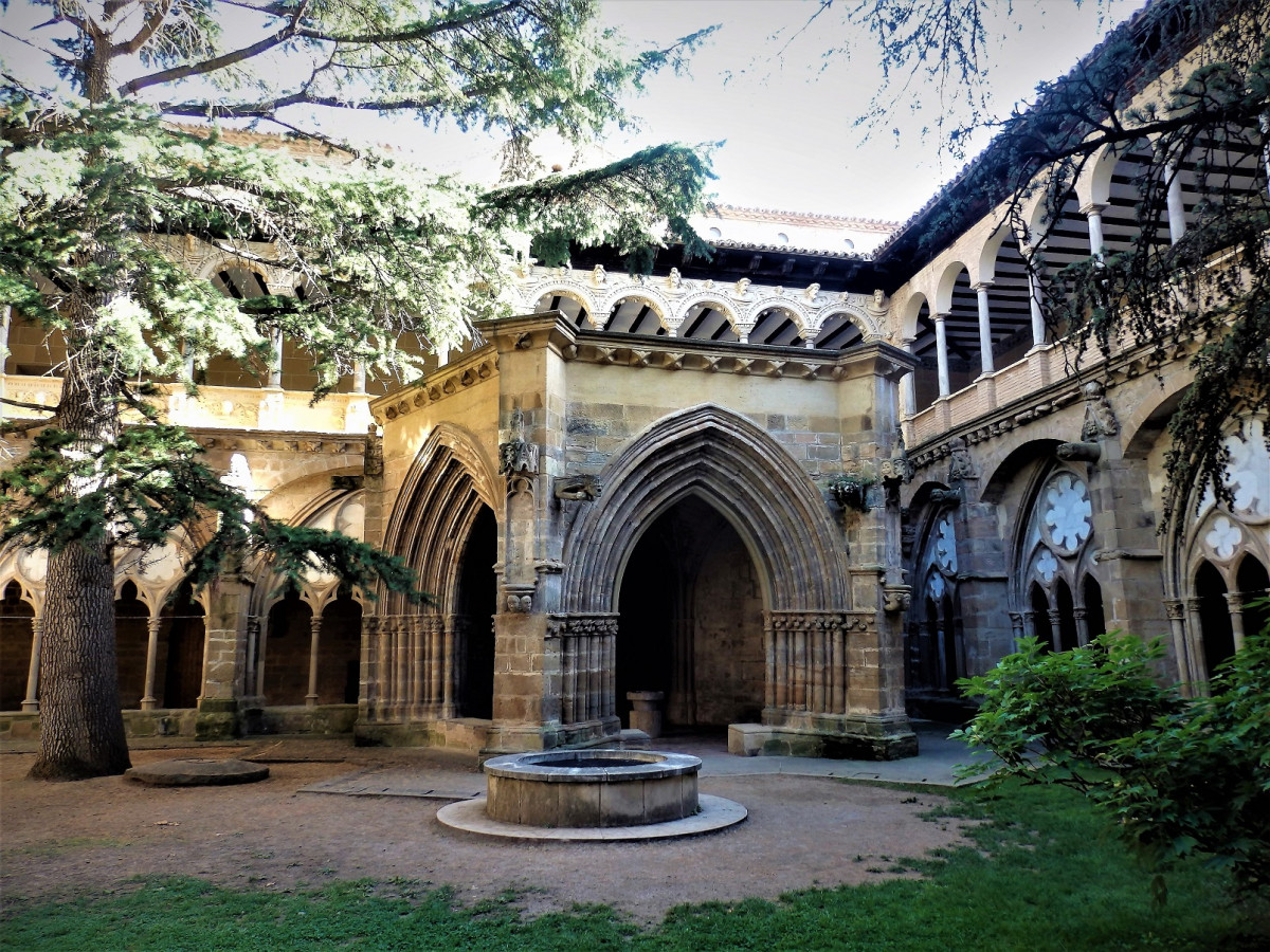 Monasterio de Veruela Patio y Lavatorio.