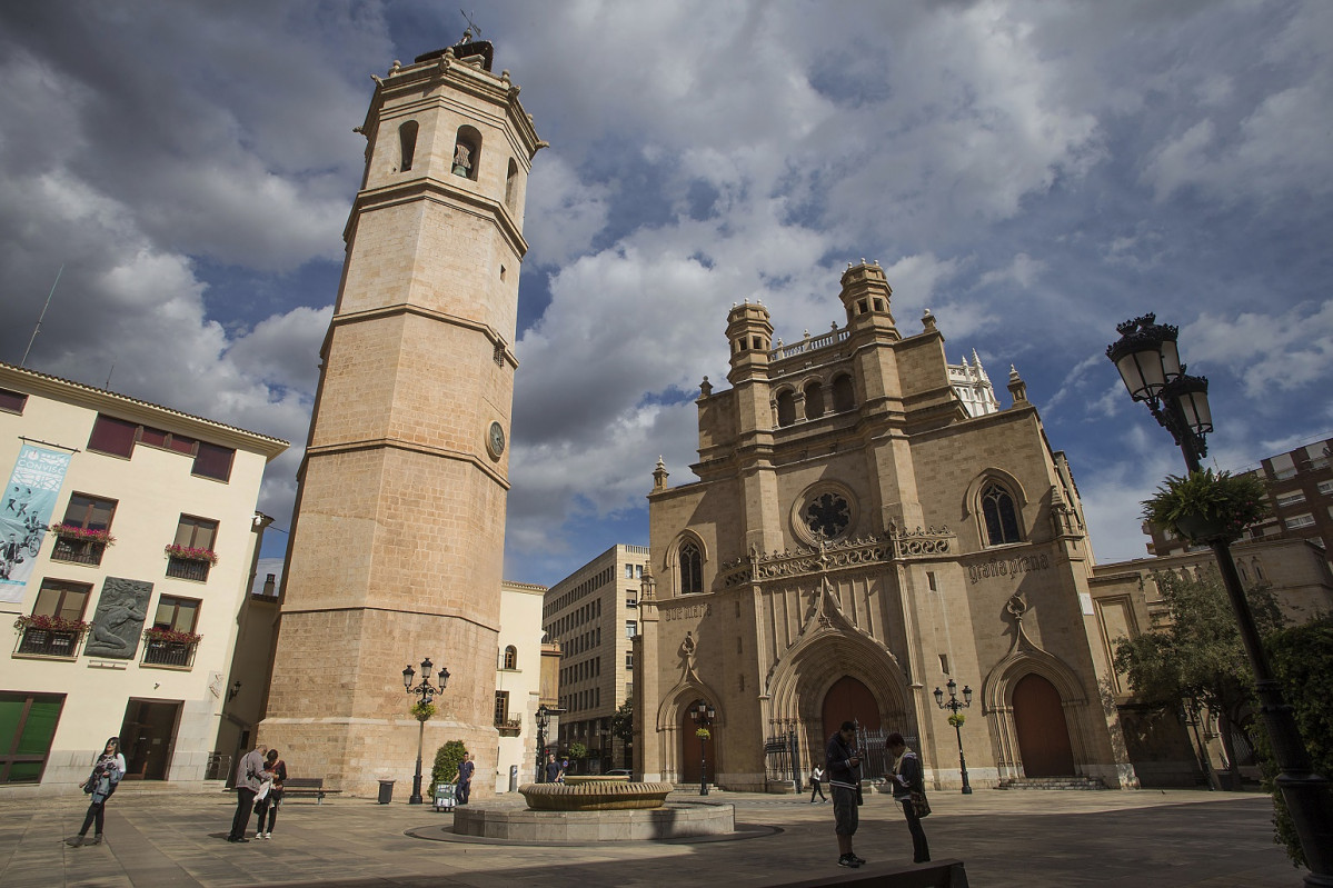 Castellu00f3n 20102017 ManelAntolu00ed Torre fadri y catedral en castellu00f3n