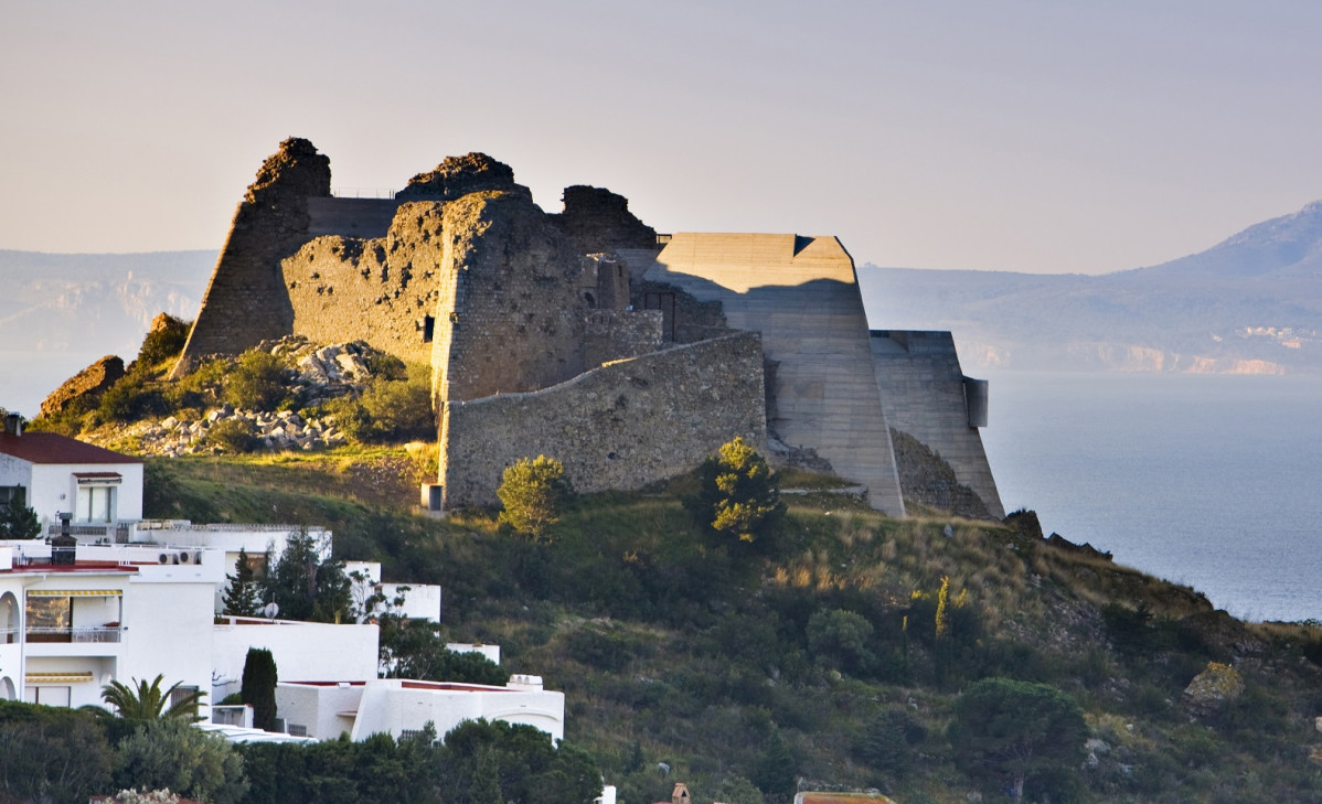 Roses Castell de la Trinitat P