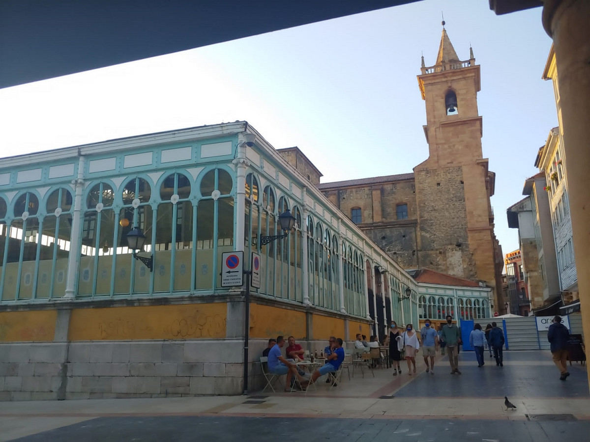 Exteriores del mercado de fontán