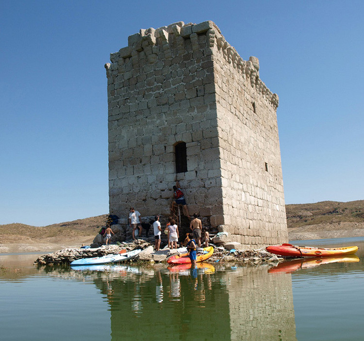 5. Embalse de Alc†ntara