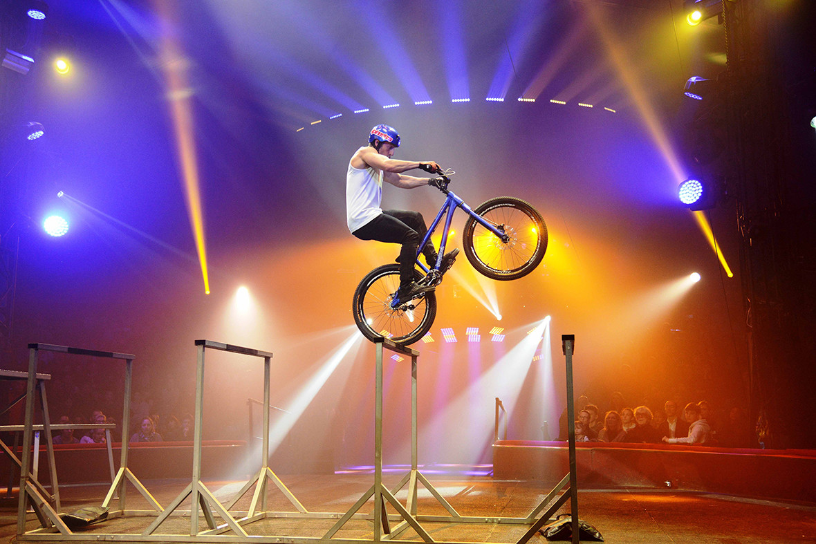 Jonathan rossi   bmx acrobatic free style   italia foto francois dehurtevent 2 30109 (2)