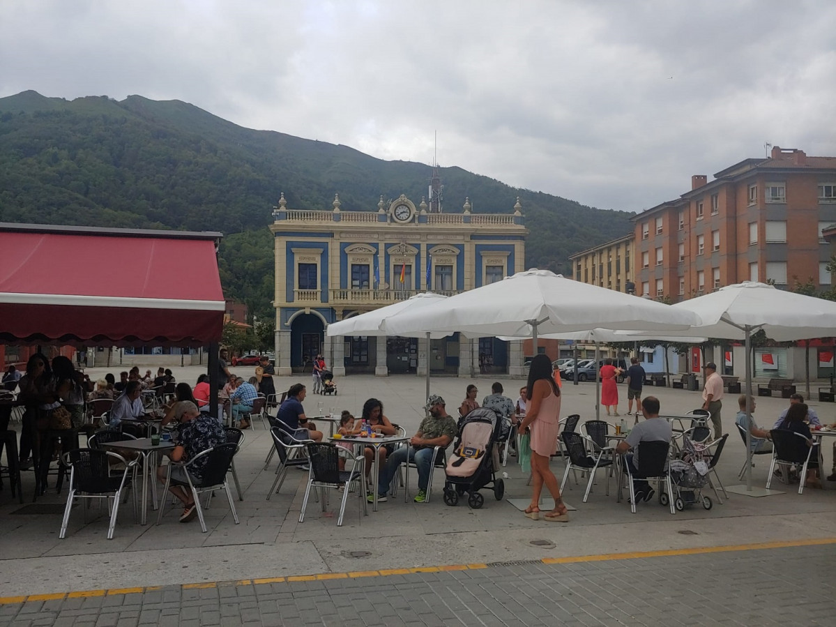 Plaza del Ayuntamiento de Puebla de Laviana, Asturias