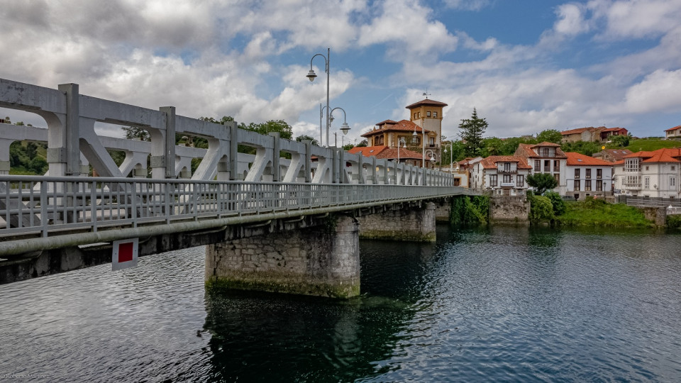 Bustio desde Unquera, Asturias desde Cantabria