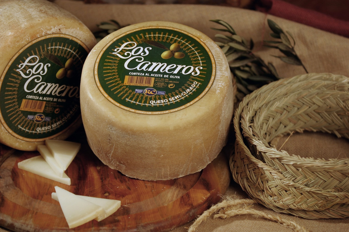 BRONCE WORLD CHEESE AWARDS Queso Mezcla Semicurado Los Cameros