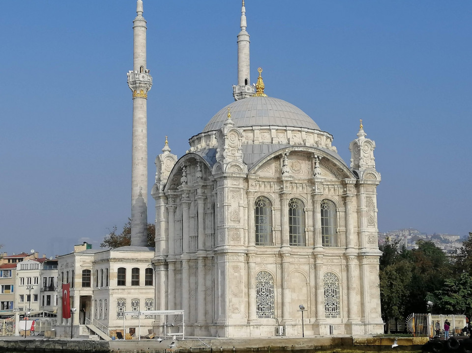 Estambul, Mezquita de Ortakoy, cosntruida entre 1854 y 1856