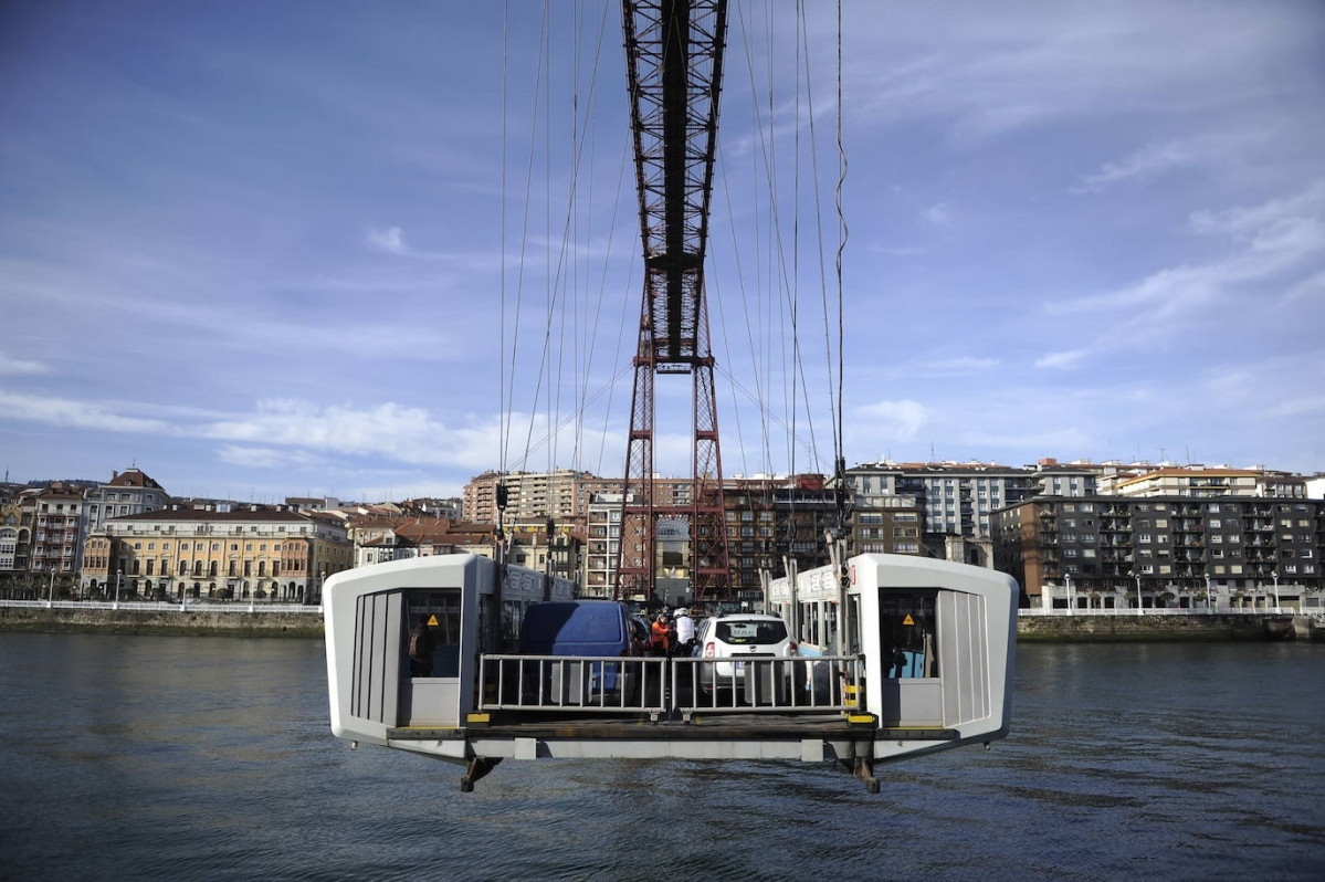 Puente de Portugalete La bsarquilla del